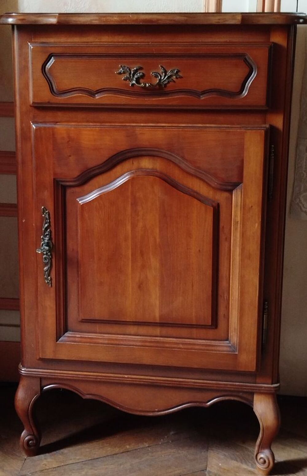 Lot 2 meubles en merisier marron - meuble TV et d'appoint Meubles