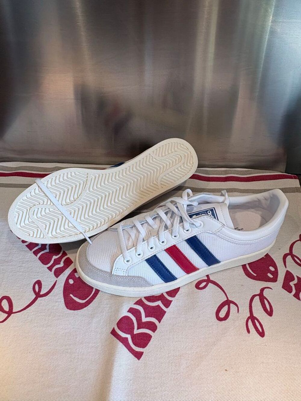 Addidas homme T 43 Chaussures