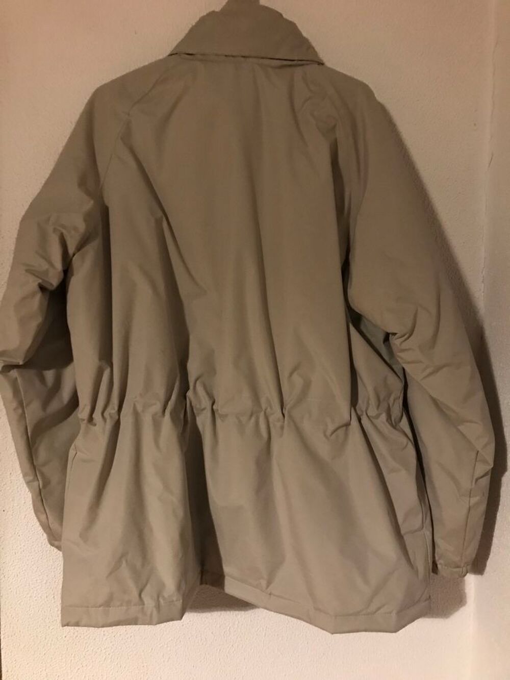 Parka homme blanc cass&eacute;. Vêtements