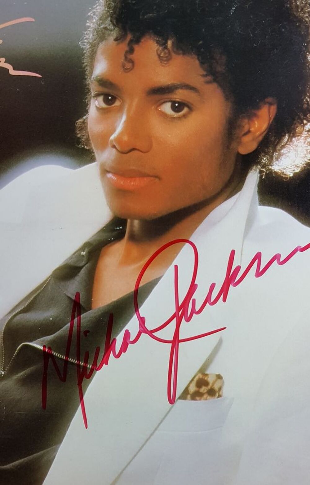 MICHAEL JACKSON Sign&eacute; - LP THRILLER EO 1982 + picture disc CD et vinyles