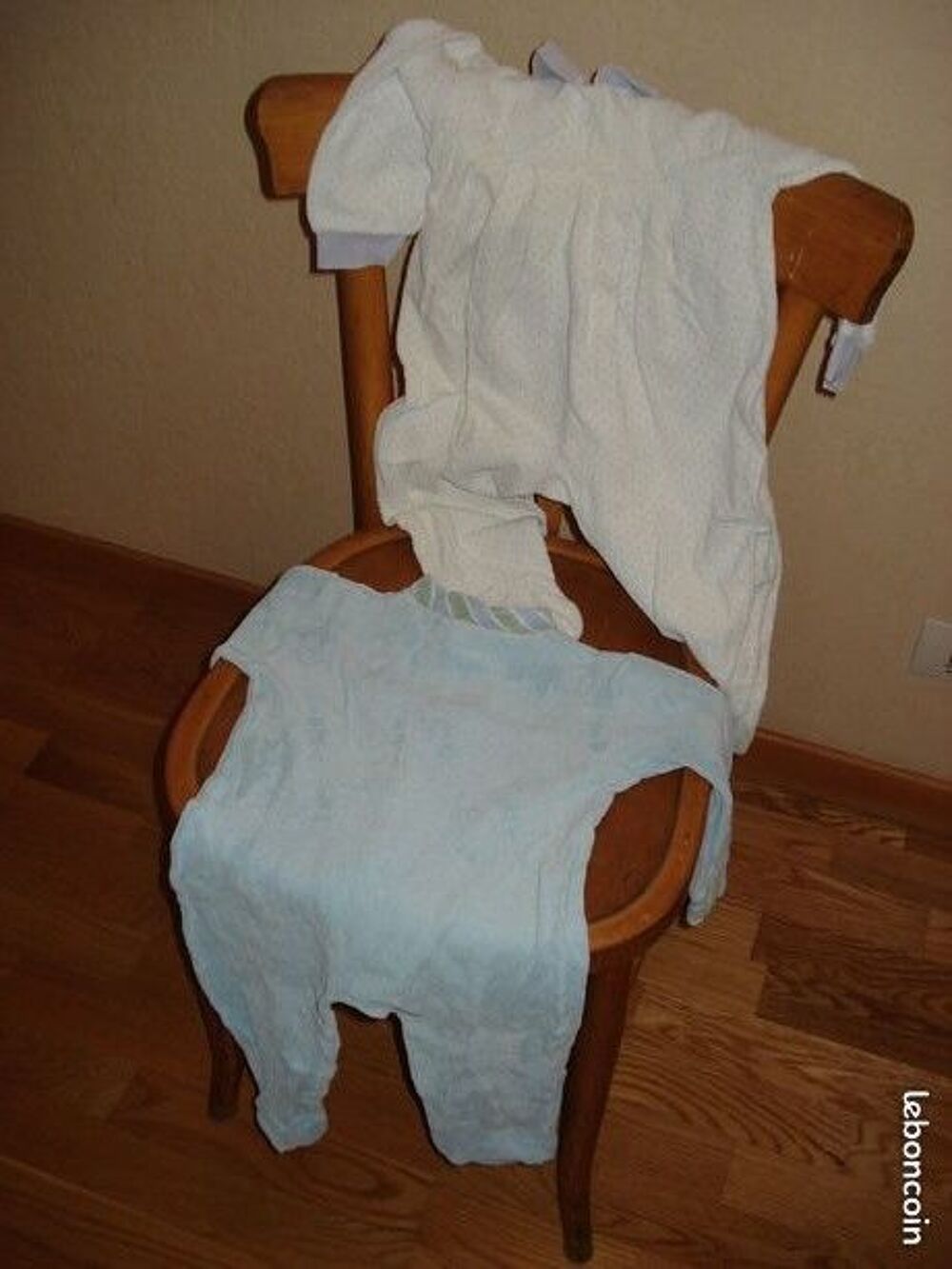 Deux Pyjamas 18 mois et 24 mois Vêtements enfants