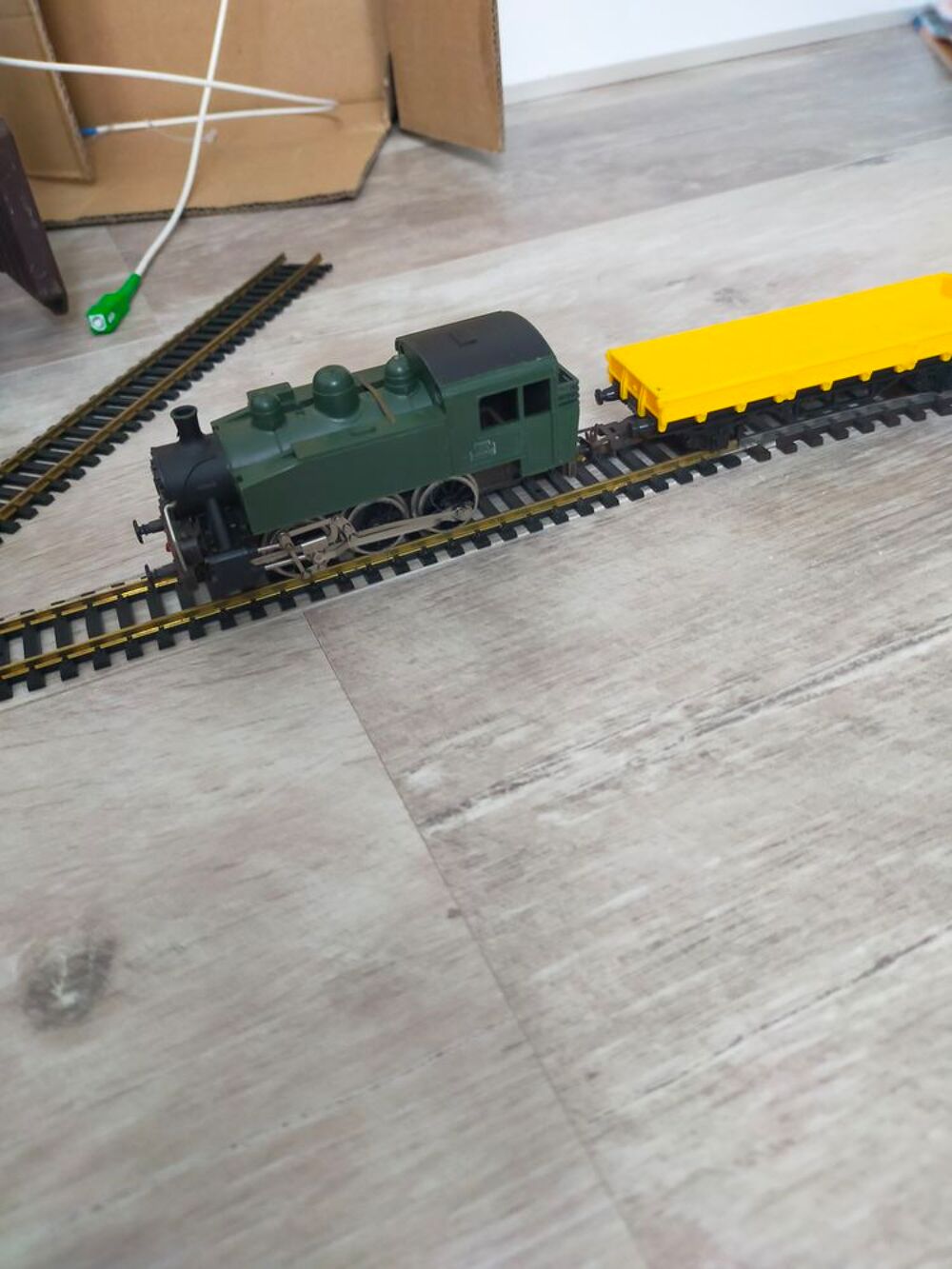 Lot de train HO avec Loco Tender 030TU Hornby 