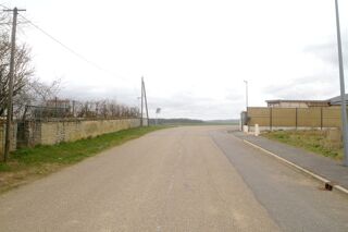 Vente Terrain Terrain constructible 691 m², 21 mètres de façade, libre de constructeurs, petit lotissement au calme. Jallaucourt