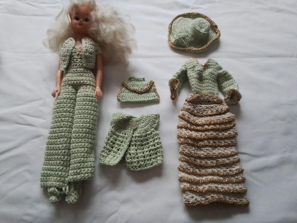 Poup&eacute;e Barbie Jeux / jouets