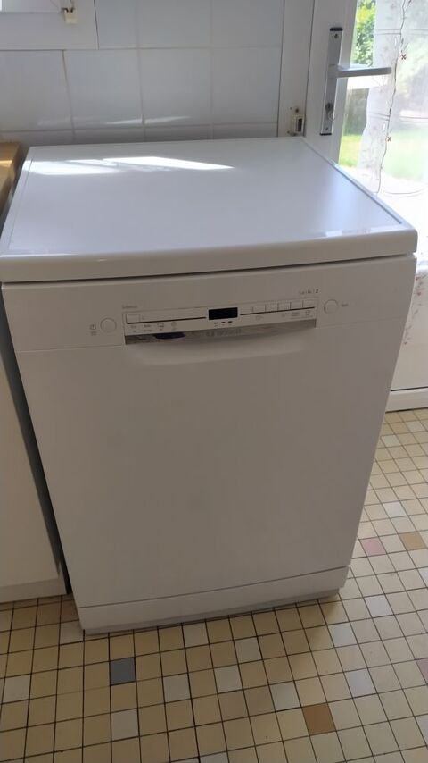 lave vaisselle sous garantie 300 Laign (53)