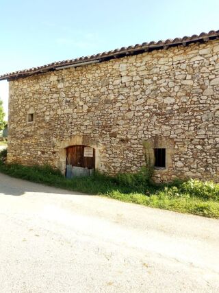  Remise / Grange à louer 2 pièces 70 m²