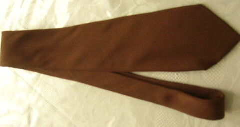 Cravate grenat points rouges 100% soie marque CERRUTI 1881 5 Versailles (78)