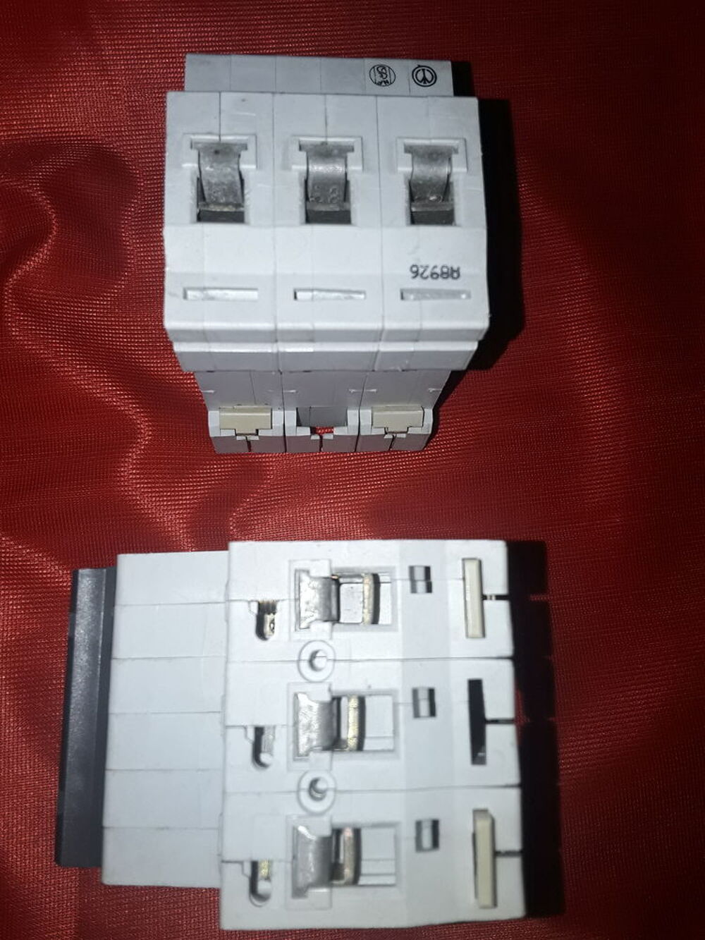 Disjoncteur TRI Multi 9 C32N, 5A, MERLIN GERIN 20133 Bricolage
