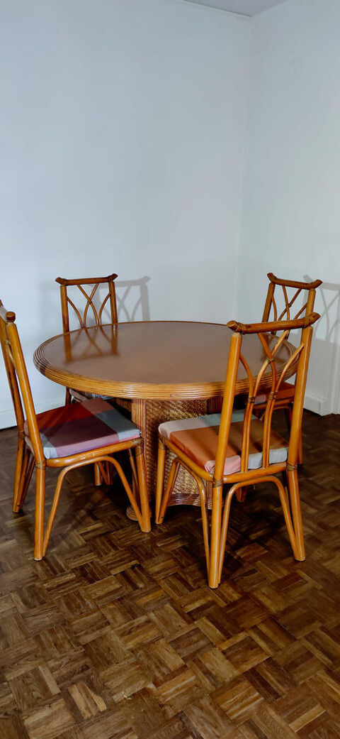 Chaises et Table de salle � manger 170 Saint-Cyr-l'�cole (78)