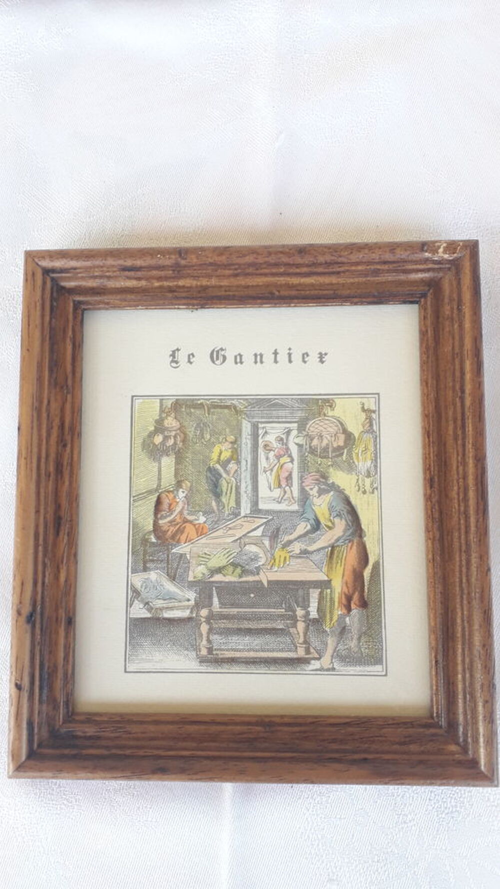 Le v&eacute;t&eacute;rinaire, le gantier, le vitrier
Décoration
