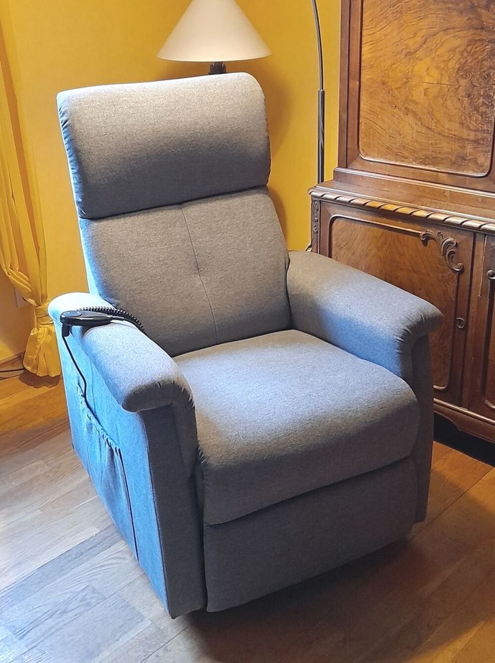 Fauteuil de relaxation &eacute;lectrique Meubles