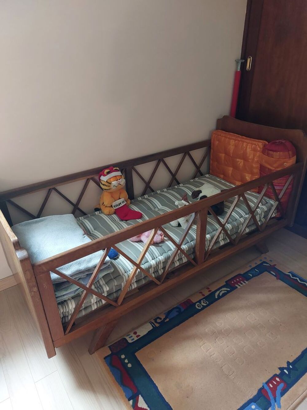 Lit bois fabrication artisanale Mobilier enfants