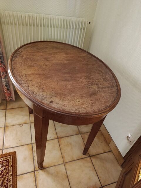 Table ovale 90 Saint-Philbert-du-Peuple (49)