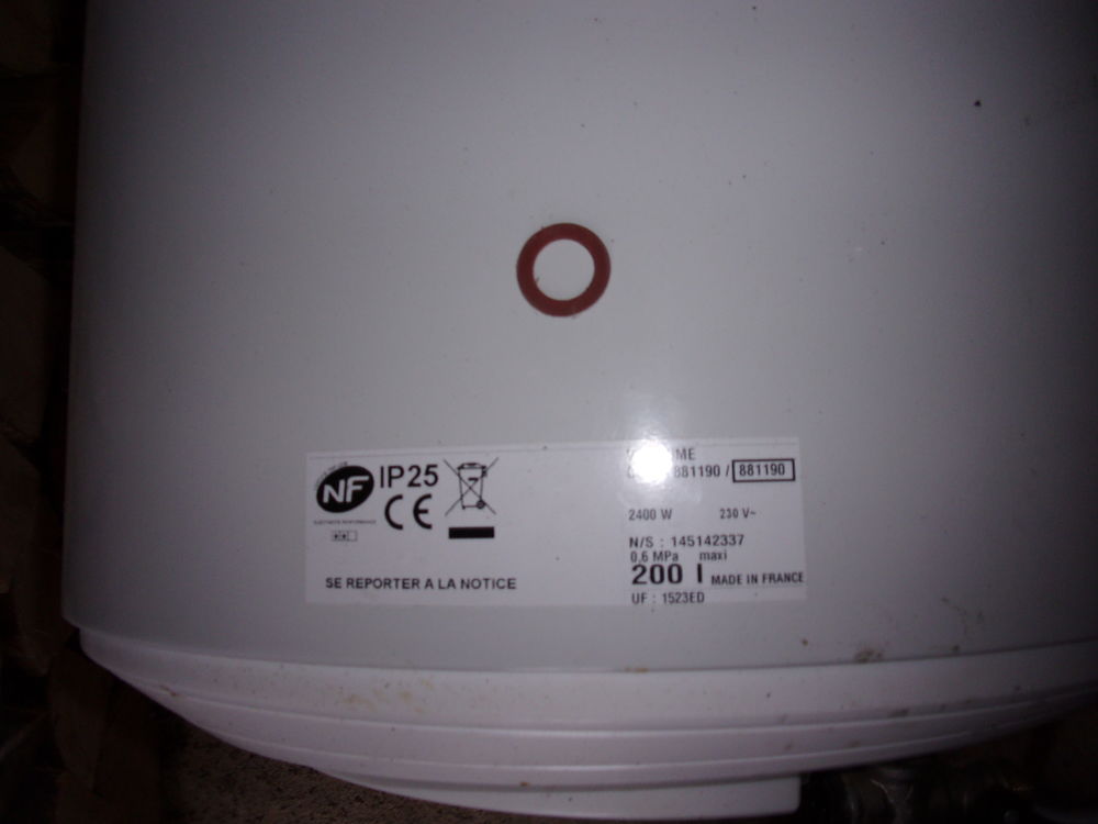 ballon d'eau chaude 200 L Electroménager