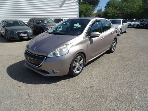 Peugeot 208 1.6 e-HDi 92 FAP Allure 5p 180MKM