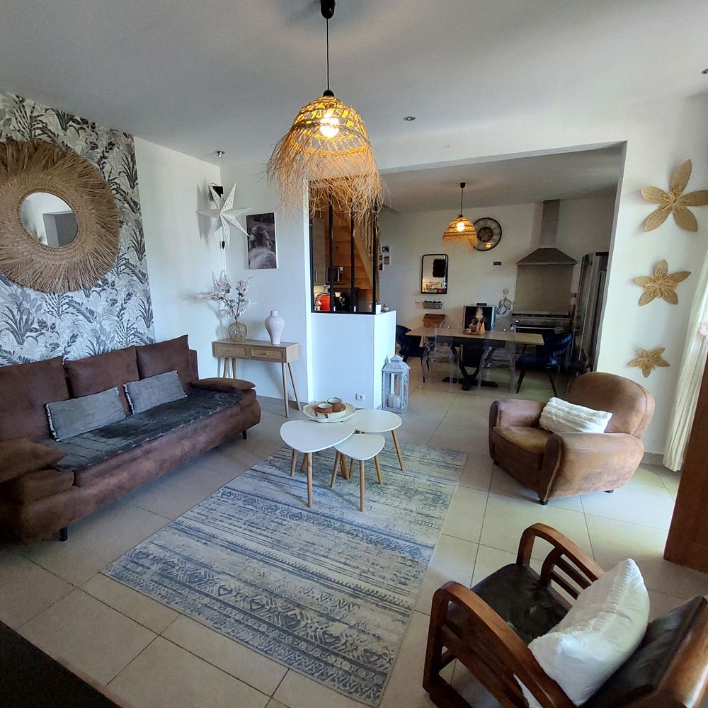 Vente Maison Maison 3 g�tes + piscine pour investisseur & grande famille. Visan