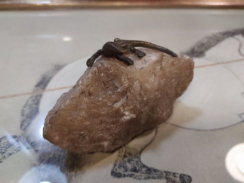 L&eacute;zard Souvenir des Grottes H&ocirc;tel Central Han sur Lesse XXe 