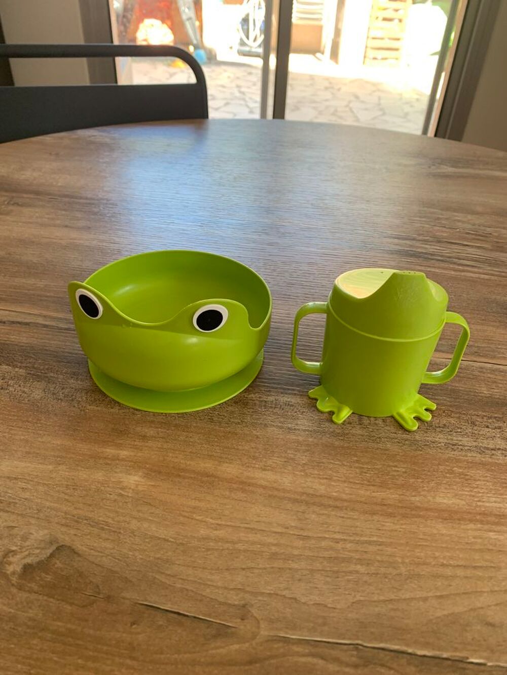 Assiette + verre avec anses enfant motif " Gr Puériculture