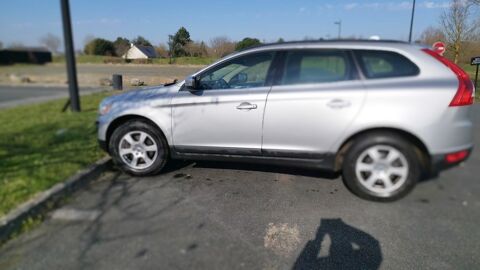 Volvo XC60 2.4D Momentum Geartronic A 2009 occasion La Londe-les-Maures 83250