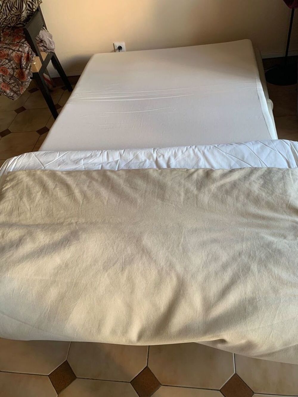 Canap&eacute; convertible CINNA en tissu clair deux places Meubles