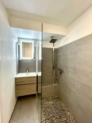  Appartement � louer 4 pi�ces 87 m�