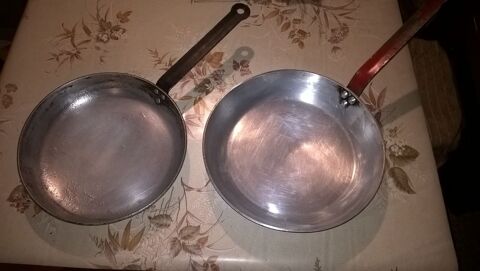 Anciennes po�les de cuisinier. 20 Flers-en-Escrebieux (59)