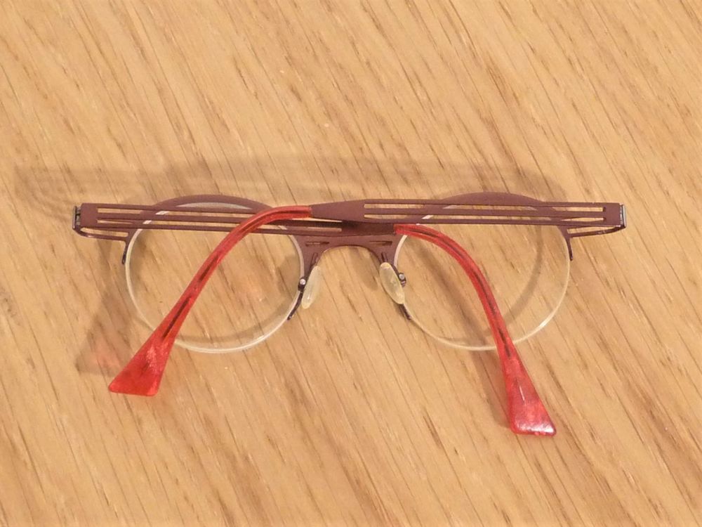 Monture/ Lunette de Vue Ronde Nylor en M&eacute;tal Rouge Bordeaux- Bijoux et montres