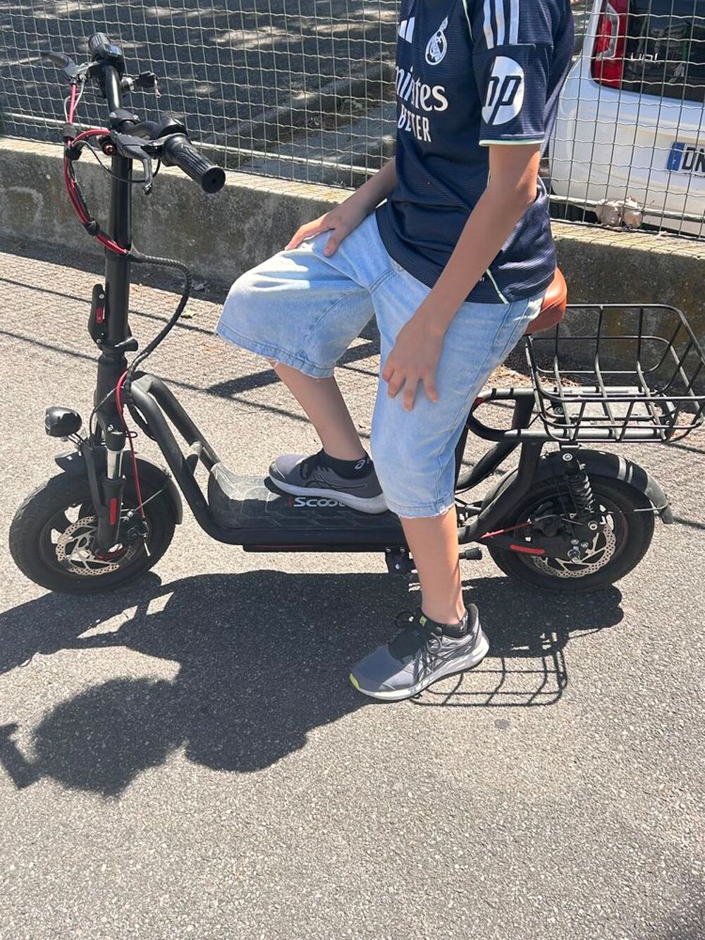 Trotinette &eacute;lectrique Sports