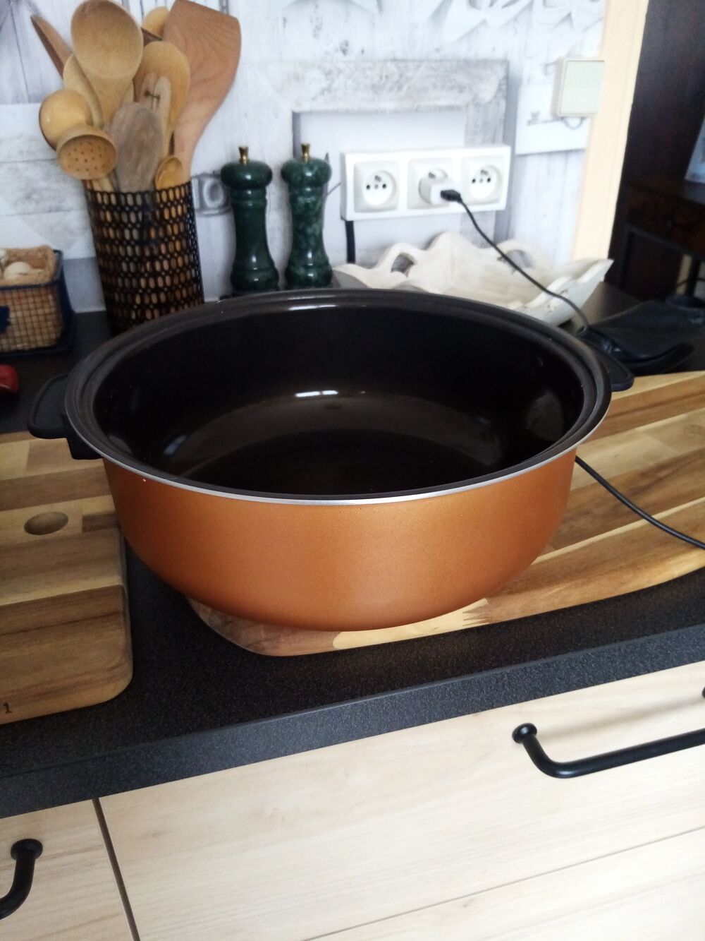 multicuiseur pour 4 -6 personnes Electroménager