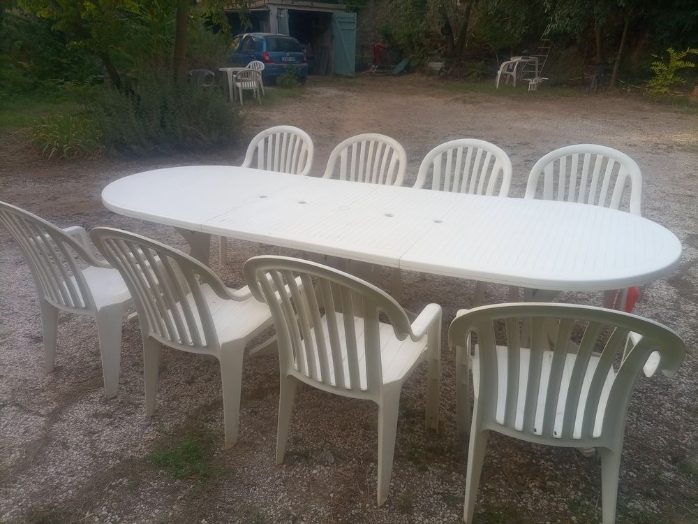 Table et chaises de jardin Meubles