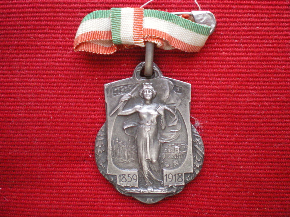 M&eacute;daille italienne remise aux soldats fran&ccedil;ais 1918. 