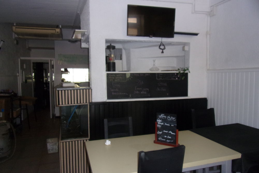 TABLE DE RESTAURANT Meubles