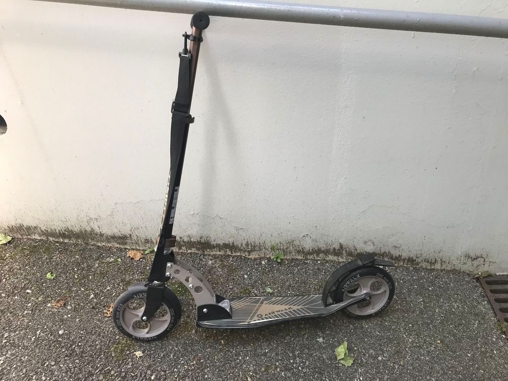 trottinette AIRWALK pliable Sports