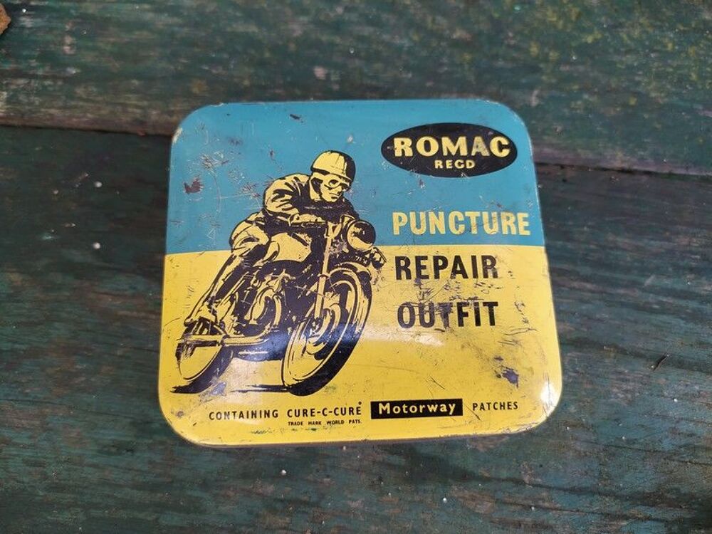 Ancienne Boite Publicitaire Romac R&eacute;paration Crevaison Moto 
