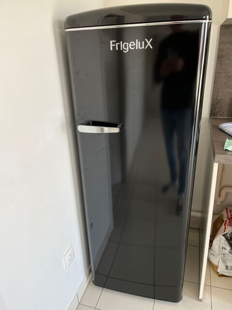 Réfrigérateur Armoire Frigelux neuf couleur noire Reims (51)