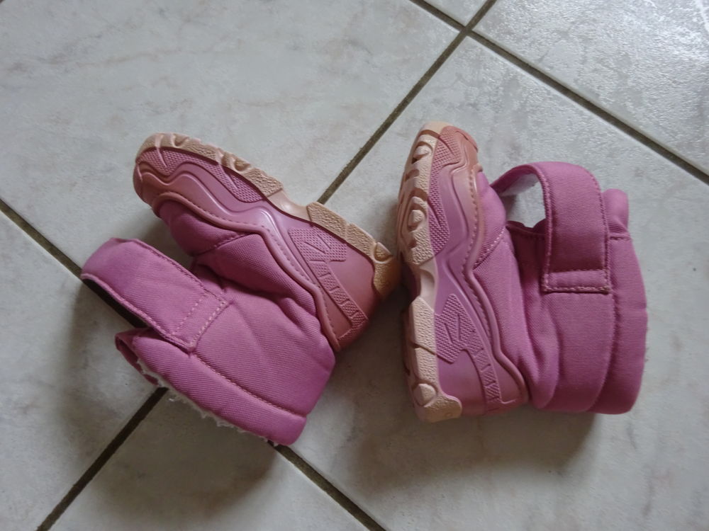 BOTTES ENFANTS P.26 ET 32:33 Chaussures