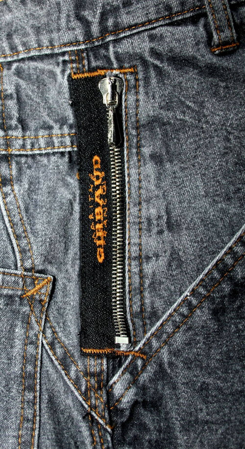 Jeans The Stone Washed zip dos MARITHE FRANCOIS GIRBAUD
T.32 Vêtements