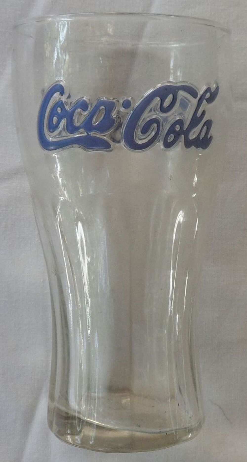Verre neuf Coca Cola s&eacute;rie sp&eacute;ciale lettres bleue
Haut 14,5 Cuisine