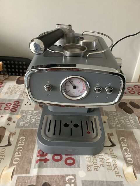 Cafetiere expresso Silvercrest La Rochelle (17)