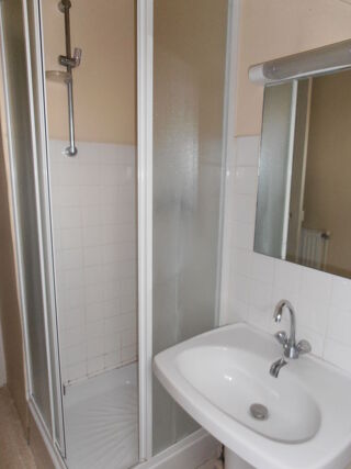  Appartement à louer 2 pièces 55 m²