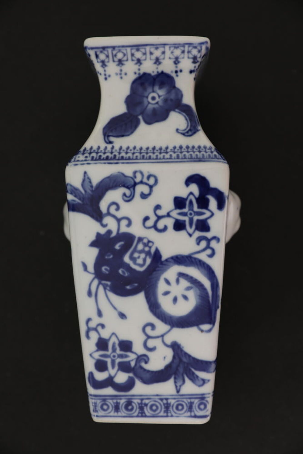 VASE RECTANGULAIRE CHINOIS 