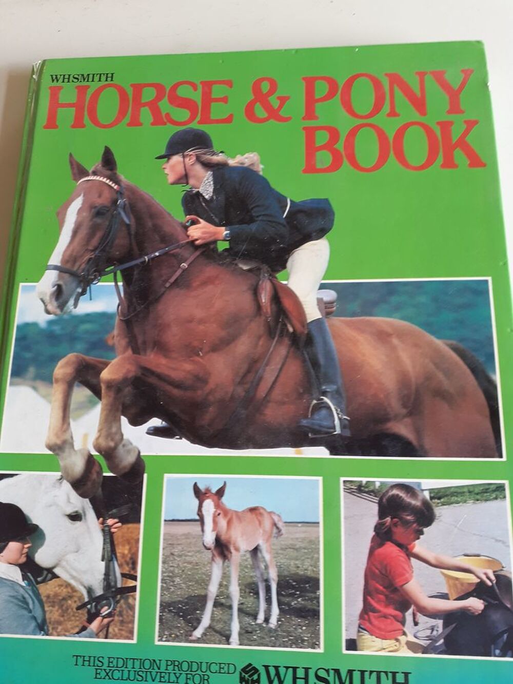 Livre anglais de chevaux Sports