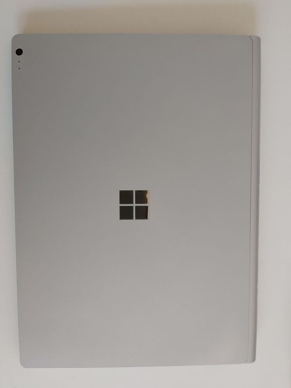 Microsoft Surface book 2 I7 8650U 256GO NVIDIA 2GO D&eacute;di&eacute;s Matériel informatique