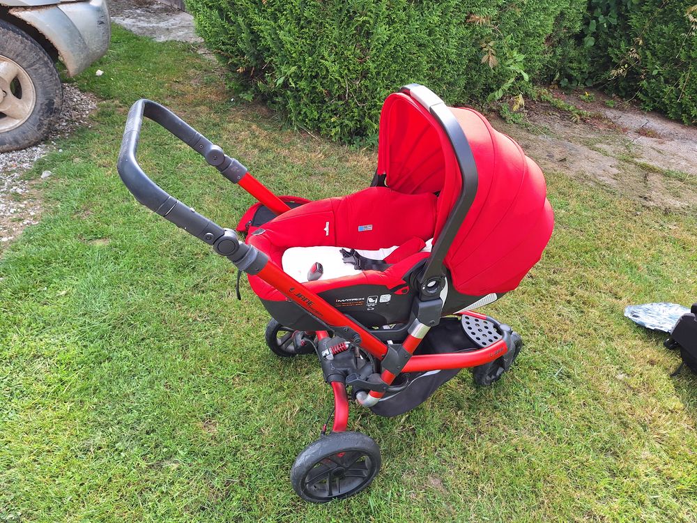 Poussette combin&eacute;e Jane Matrix tr&egrave;s bon &eacute;tat Puériculture