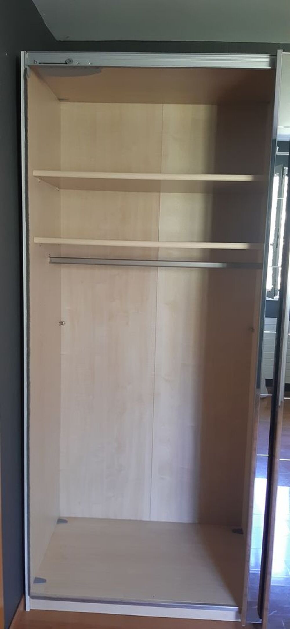 armoire vitr&eacute;e dressing Meubles