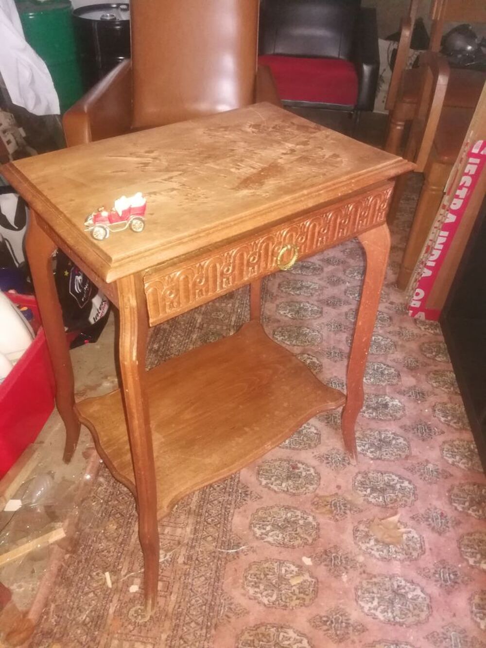 Sellette en noyer Meubles