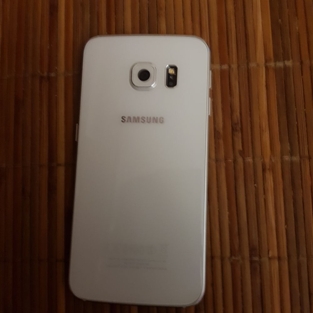 Samsung Galaxy S6 edge 128go blanc perle Téléphones et tablettes