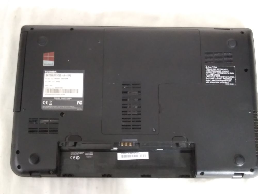 PC Portable Toshiba Satellite C50-A-19U Matériel informatique