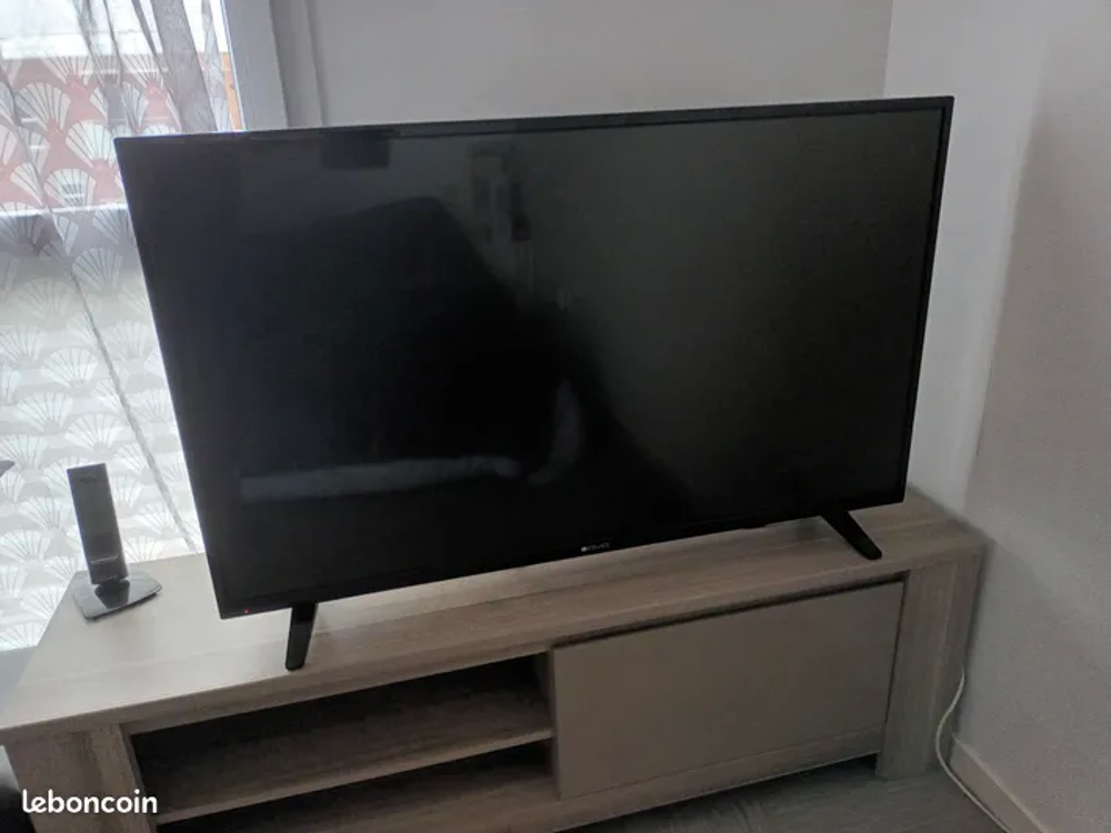 T&eacute;l&eacute; ? aya couleur 140 cm Audio et hifi