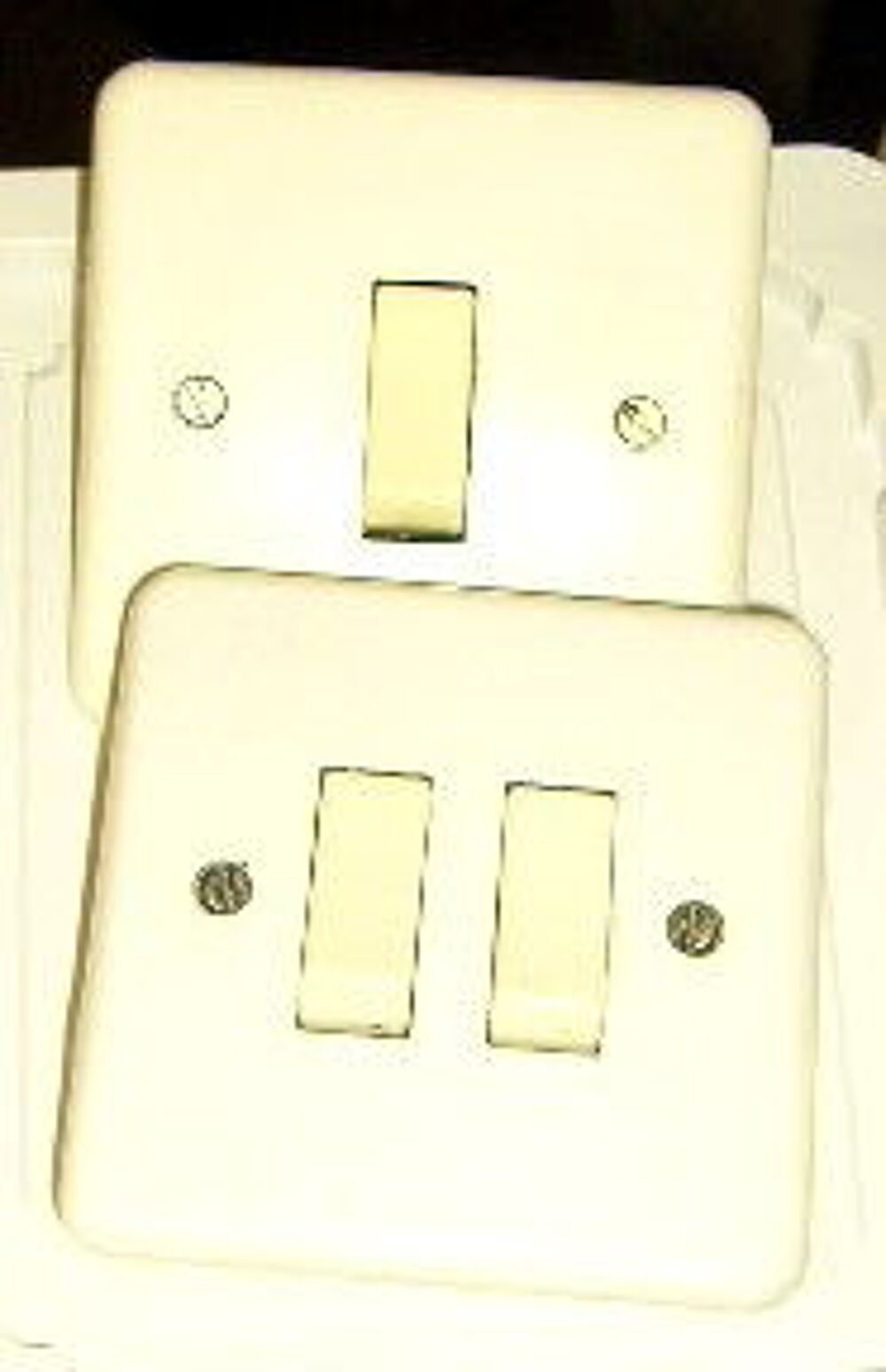 2 interrupteurs occasion Legrand neptune Bricolage